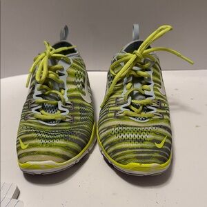 Nike Kids Lime Green Running  shoes 5.0. Bright and colorful so kids can be seen